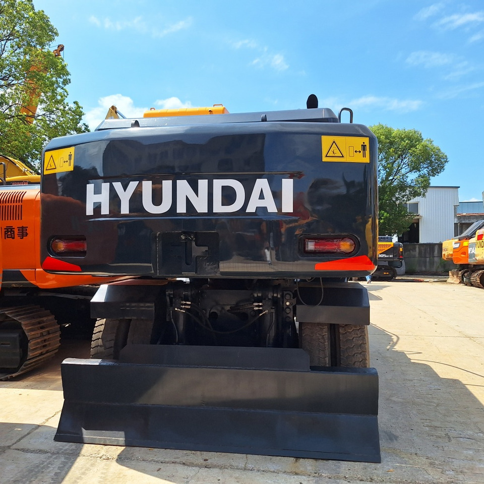Hyundai 210w-9 wheel excavator - Багер на тркала: слика 4 Hyundai 210w-9 wheel excavator - Багер на тркала: слика 4
