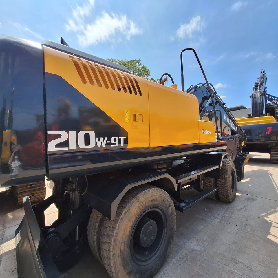 Hyundai 210w-9T wheel excavator - Багер на тркала: слика 5 Hyundai 210w-9T wheel excavator - Багер на тркала: слика 5