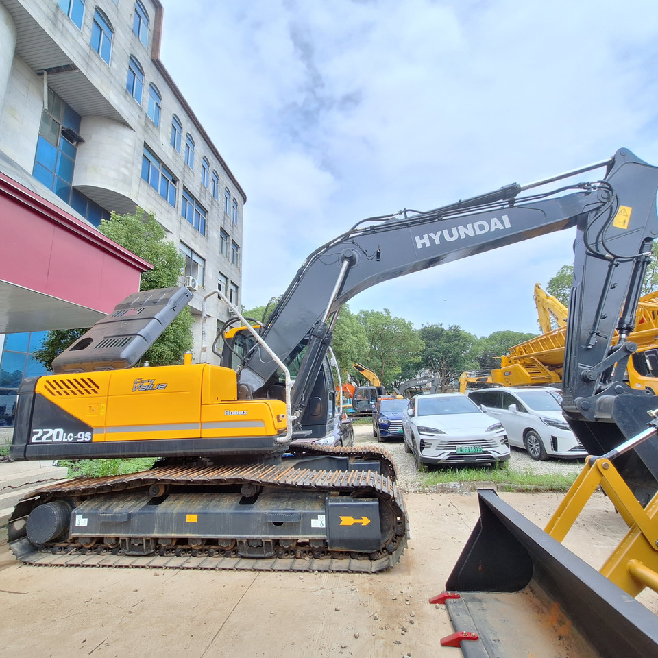 Hyundai 220LC-9S Excavator - Багер гасеничар: слика 3 Hyundai 220LC-9S Excavator - Багер гасеничар: слика 3