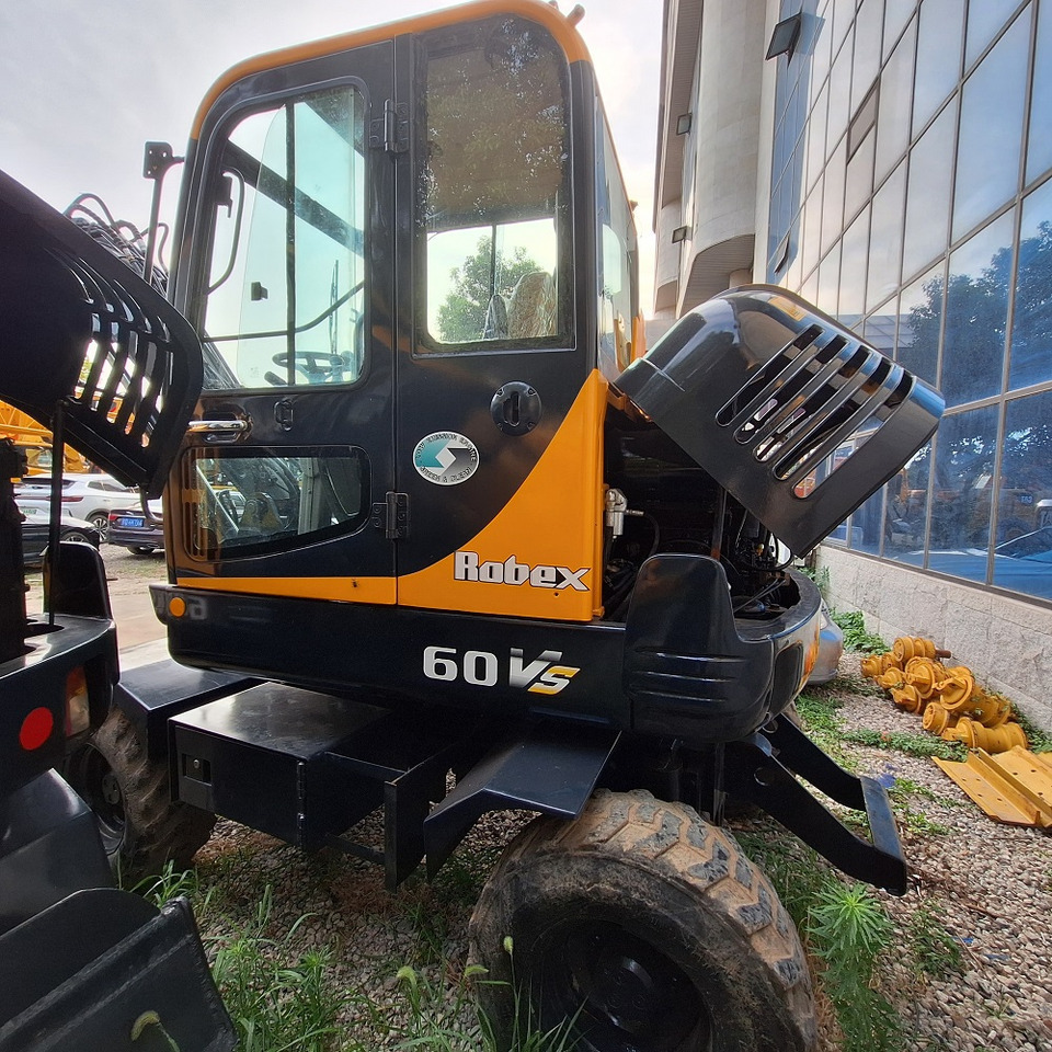 Hyundai 60vs excavator - Багер на тркала: слика 1 Hyundai 60vs excavator - Багер на тркала: слика 1