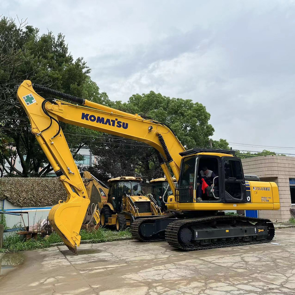 Komatsu PC 220-8 Excavator - Багер гасеничар: слика 4 Komatsu PC 220-8 Excavator - Багер гасеничар: слика 4