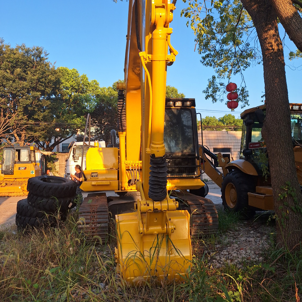 Komatsu PC130 Excavator - Багер гасеничар: слика 5 Komatsu PC130 Excavator - Багер гасеничар: слика 5