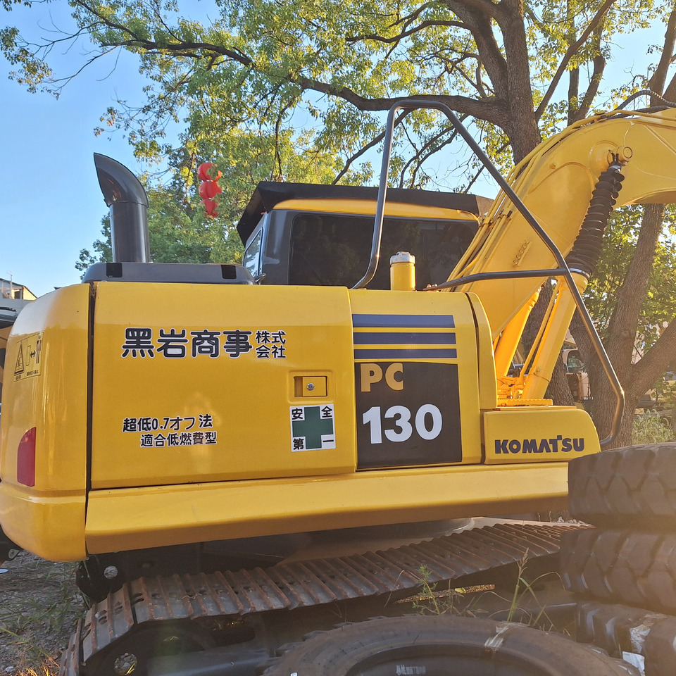 Komatsu PC130 Excavator - Багер гасеничар: слика 1 Komatsu PC130 Excavator - Багер гасеничар: слика 1