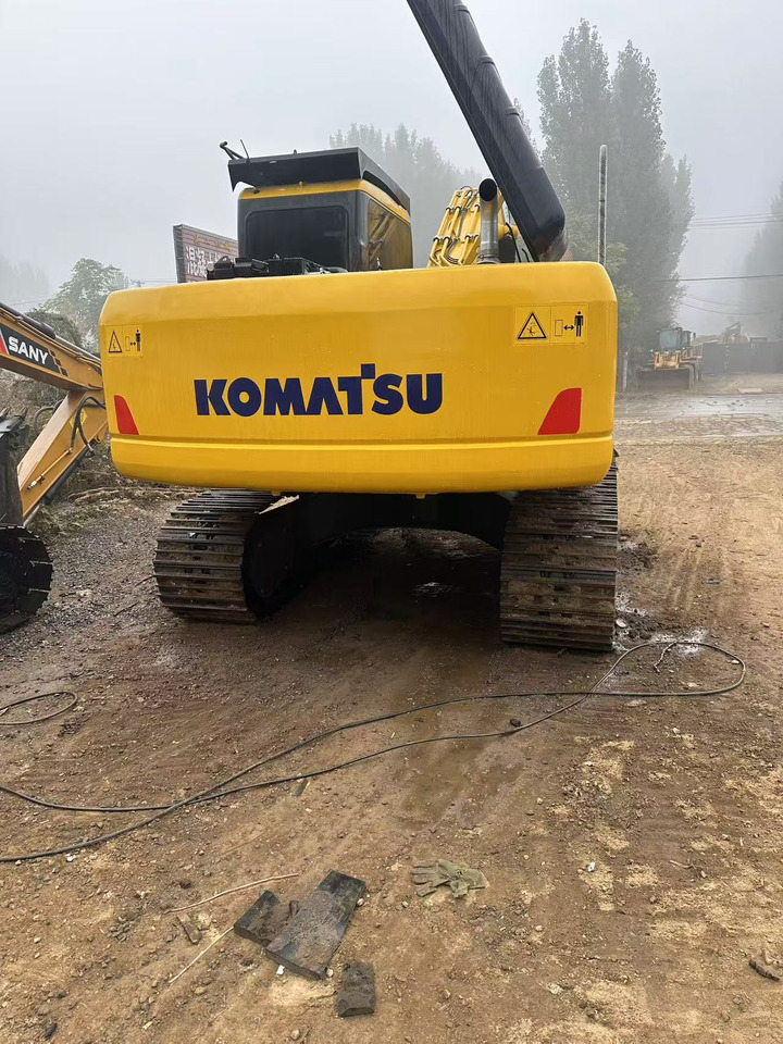 Komatsu PC200-7 excavator - Багер гасеничар: слика 4 Komatsu PC200-7 excavator - Багер гасеничар: слика 4