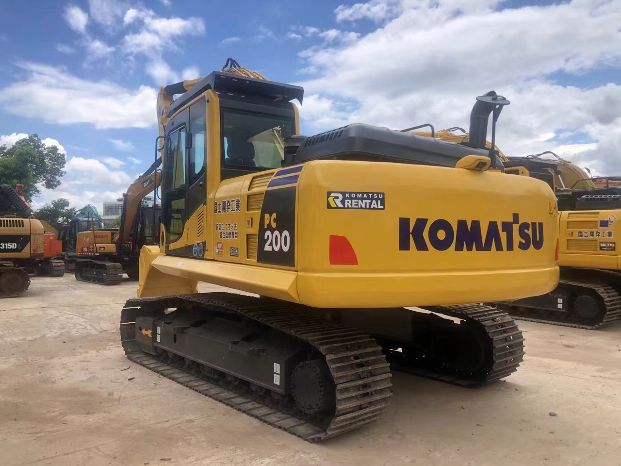 Komatsu PC200-8 Excavator - Багер гасеничар: слика 2 Komatsu PC200-8 Excavator - Багер гасеничар: слика 2