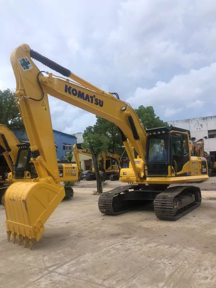 Komatsu PC200-8 Excavator - Багер гасеничар: слика 4 Komatsu PC200-8 Excavator - Багер гасеничар: слика 4