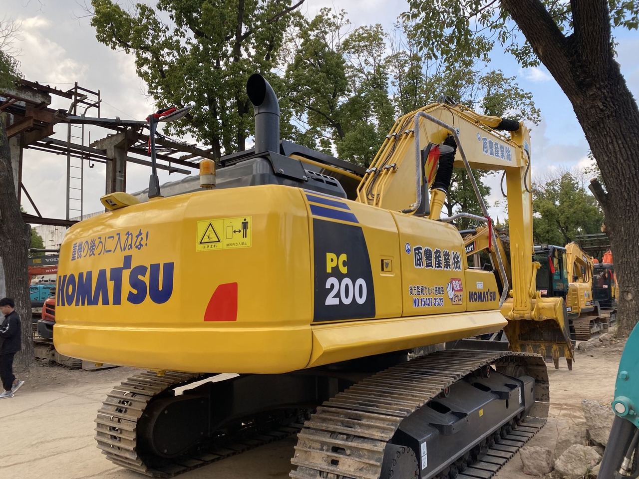 Komatsu PC200-8 Excavator - Багер гасеничар: слика 3 Komatsu PC200-8 Excavator - Багер гасеничар: слика 3