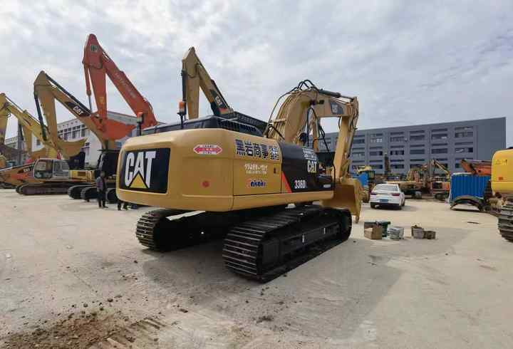 Made In Japan 36 Tons Used Large Excavator Cat336dl Heavy Equipment used CAT 336DL for sale - Багер: слика 3 Made In Japan 36 Tons Used Large Excavator Cat336dl Heavy Equipment used CAT 336DL for sale - Багер: слика 3