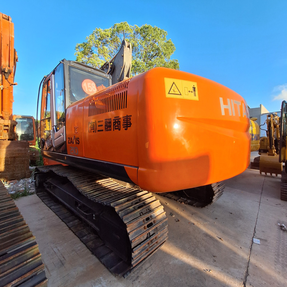 Second hand Hitachi ZX210 excavator - Багер: слика 2 Second hand Hitachi ZX210 excavator - Багер: слика 2