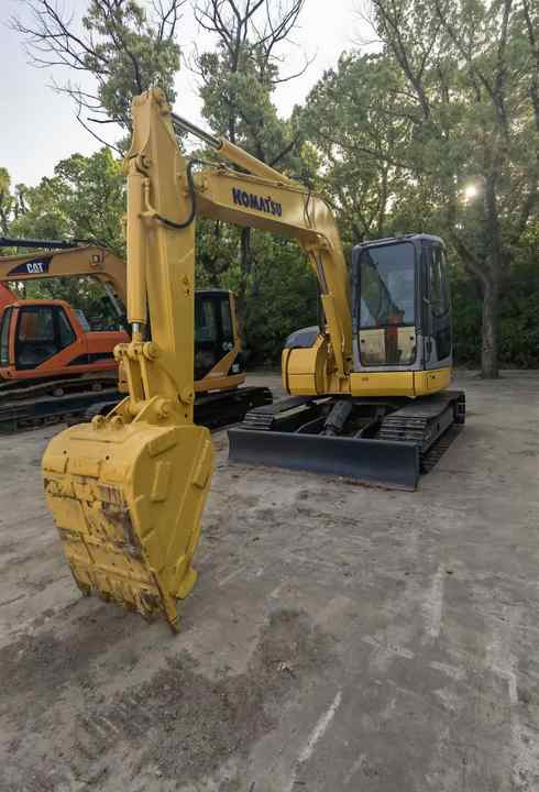 Used Small Crawler Excavator PC78US Japan Brand komatsu model pc78us For Sale - Багер: слика 3 Used Small Crawler Excavator PC78US Japan Brand komatsu model pc78us For Sale - Багер: слика 3