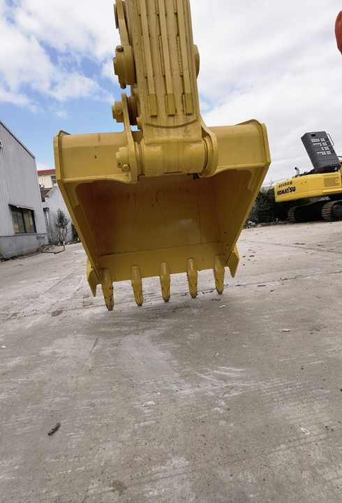 Used original komatsu240-8 24tons hydraulic crawler excavator used crawler excavator Komatsu pc240-8CL - Багер гасеничар: слика 3 Used original komatsu240-8 24tons hydraulic crawler excavator used crawler excavator Komatsu pc240-8CL - Багер гасеничар: слика 3