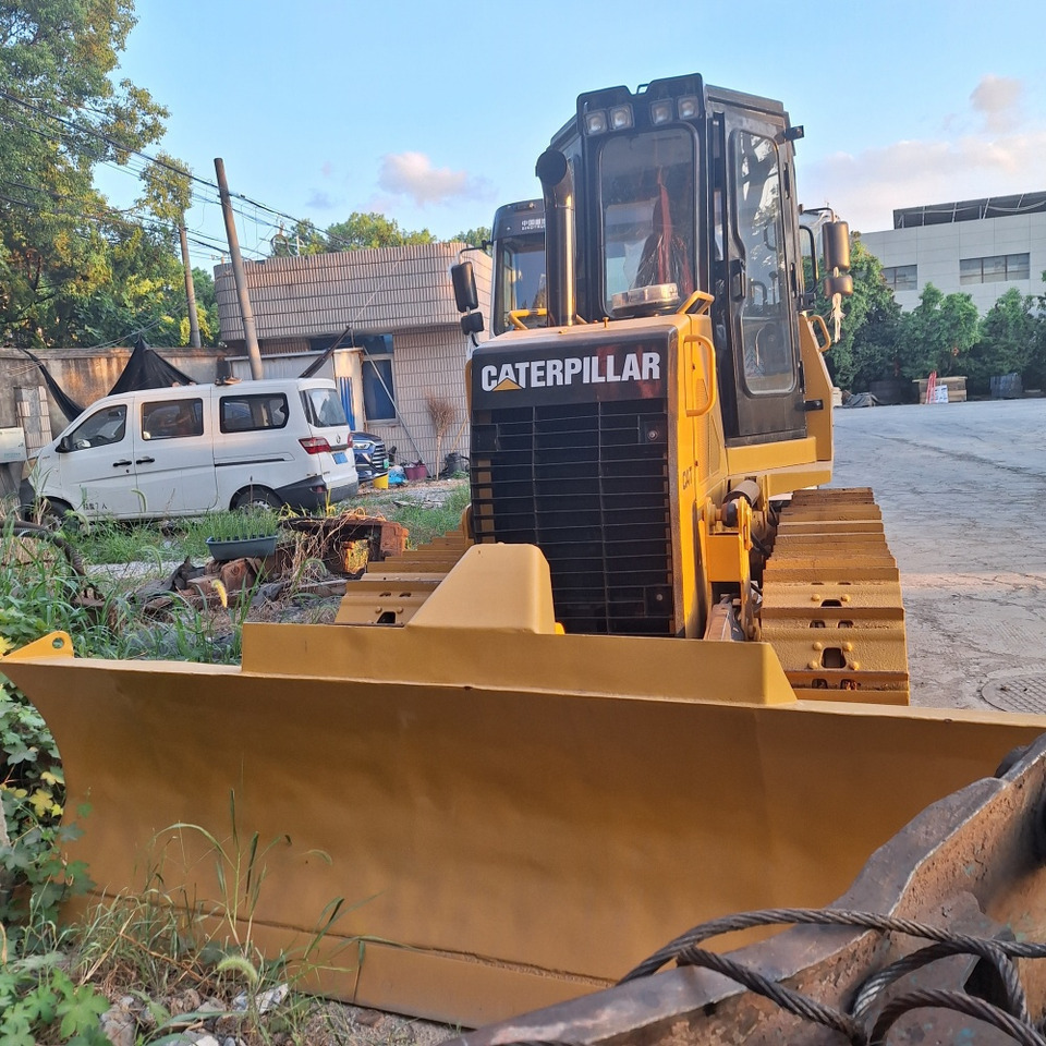 Used caterpillar cat D5k bulldozer - Булдожер: слика 2 Used caterpillar cat D5k bulldozer - Булдожер: слика 2