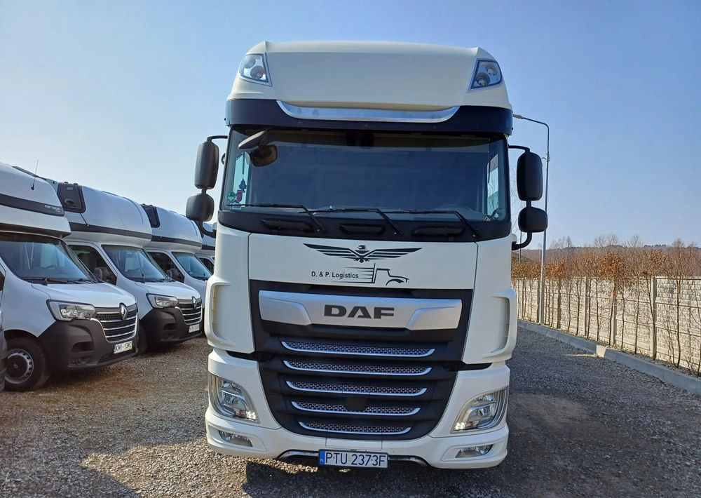 DAF XF 480 SUPER SPACE CAB / ZESTAW TANDEM PRZEJAZDOWY 120m3 - Камион со церада: слика 5 DAF XF 480 SUPER SPACE CAB / ZESTAW TANDEM PRZEJAZDOWY 120m3 - Камион со церада: слика 5