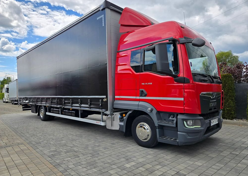 MAN TGL 12.250 - Камион со церада: слика 1 MAN TGL 12.250 - Камион со церада: слика 1