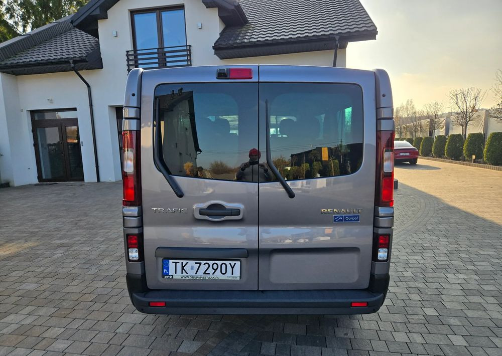 Renault Trafic Grand SpaceClass 2.0 dCi EDC - Минибус, Патничко комбе: слика 3 Renault Trafic Grand SpaceClass 2.0 dCi EDC - Минибус, Патничко комбе: слика 3