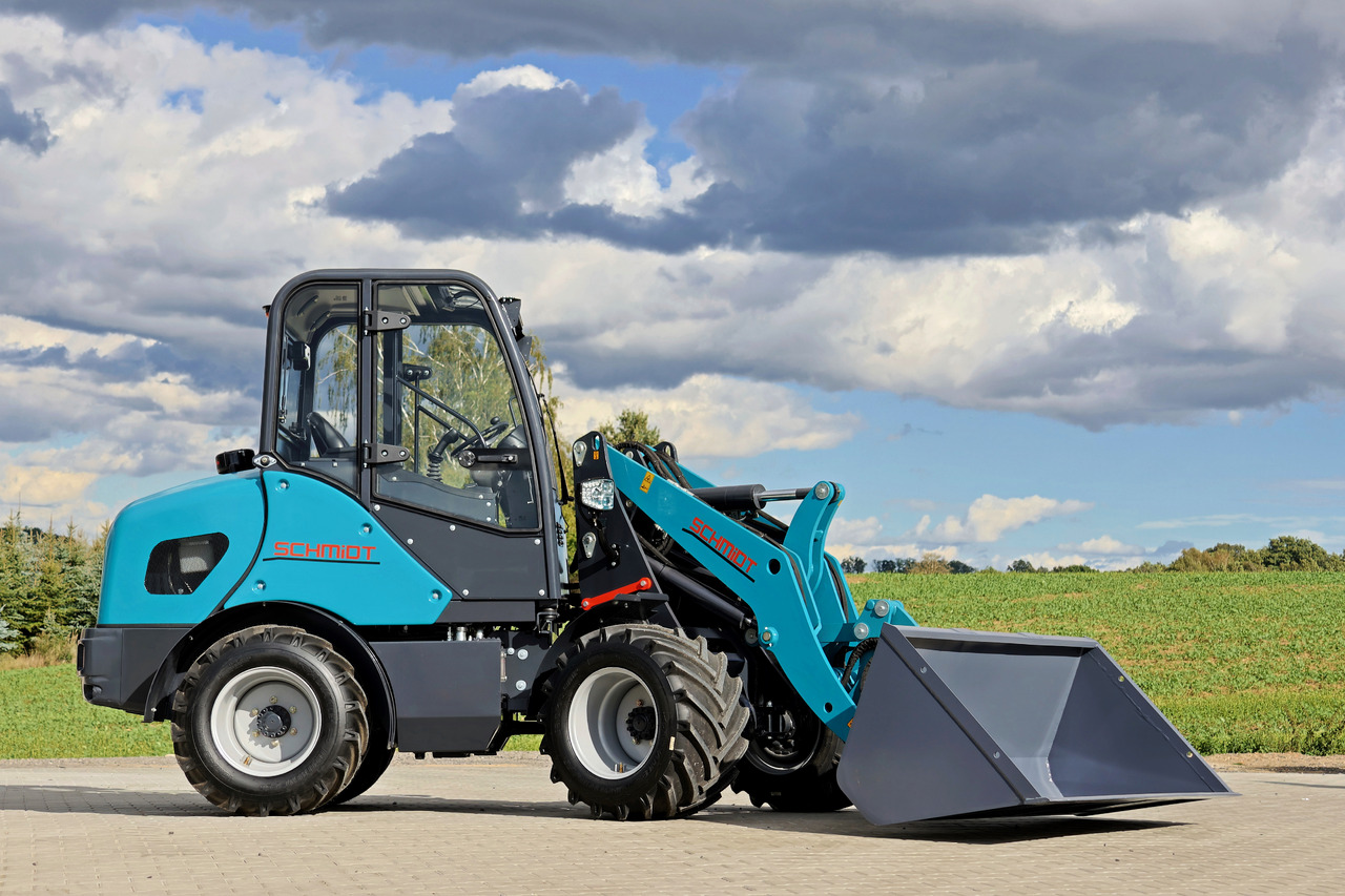 SCHMiDT 4365A - 2.5T Lift , Kubota engine - Натоварувач на тркала: слика 3 SCHMiDT 4365A - 2.5T Lift , Kubota engine - Натоварувач на тркала: слика 3