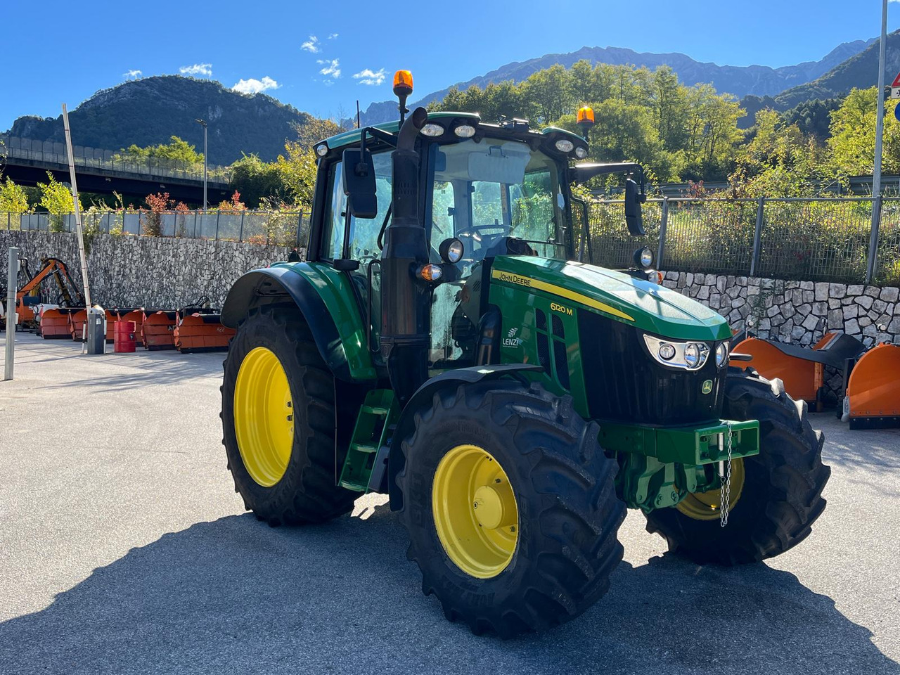 JOHN DEERE 6120 M - Трактор: слика 4 JOHN DEERE 6120 M - Трактор: слика 4