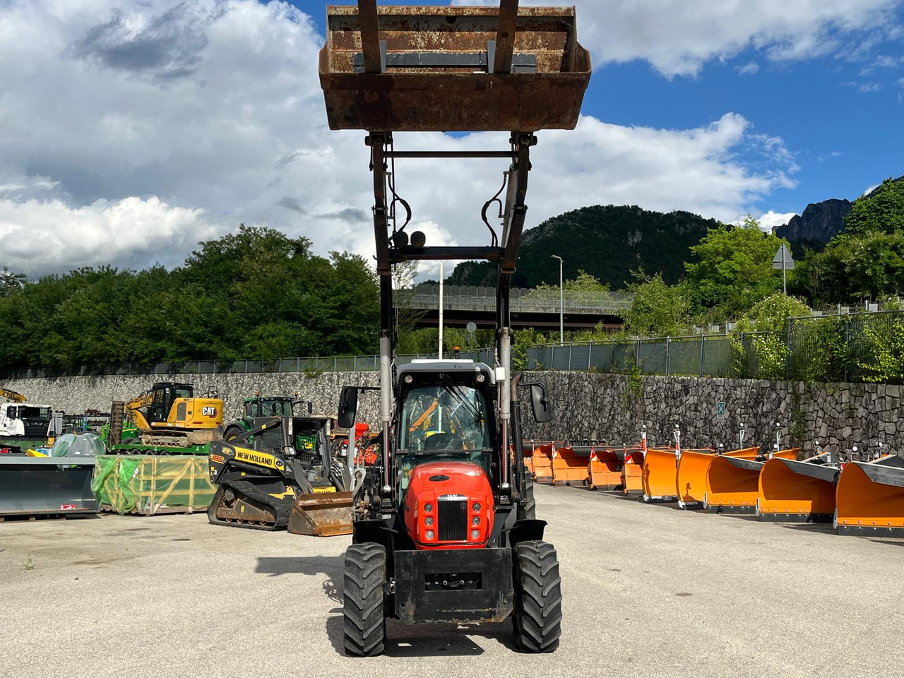 SAME FRUTTETO S 100 – CARICATORE - Трактор: слика 3 SAME FRUTTETO S 100 – CARICATORE - Трактор: слика 3