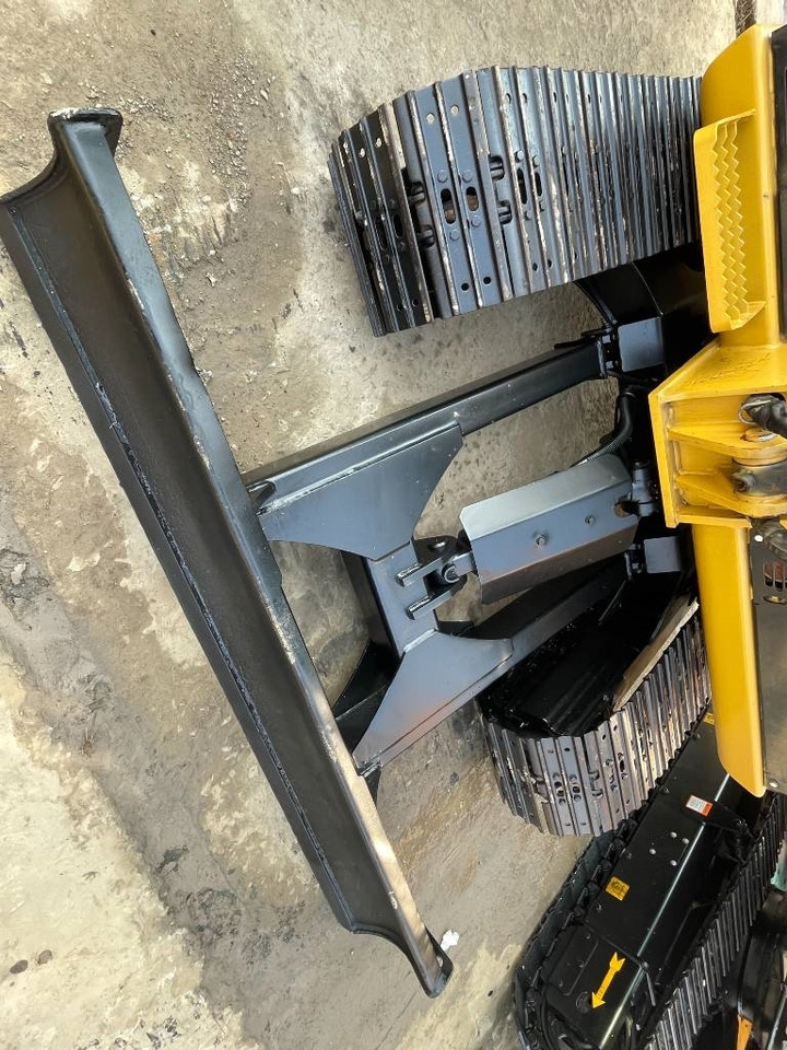 CAT 305 C CR - Мини багер: слика 2 CAT 305 C CR - Мини багер: слика 2
