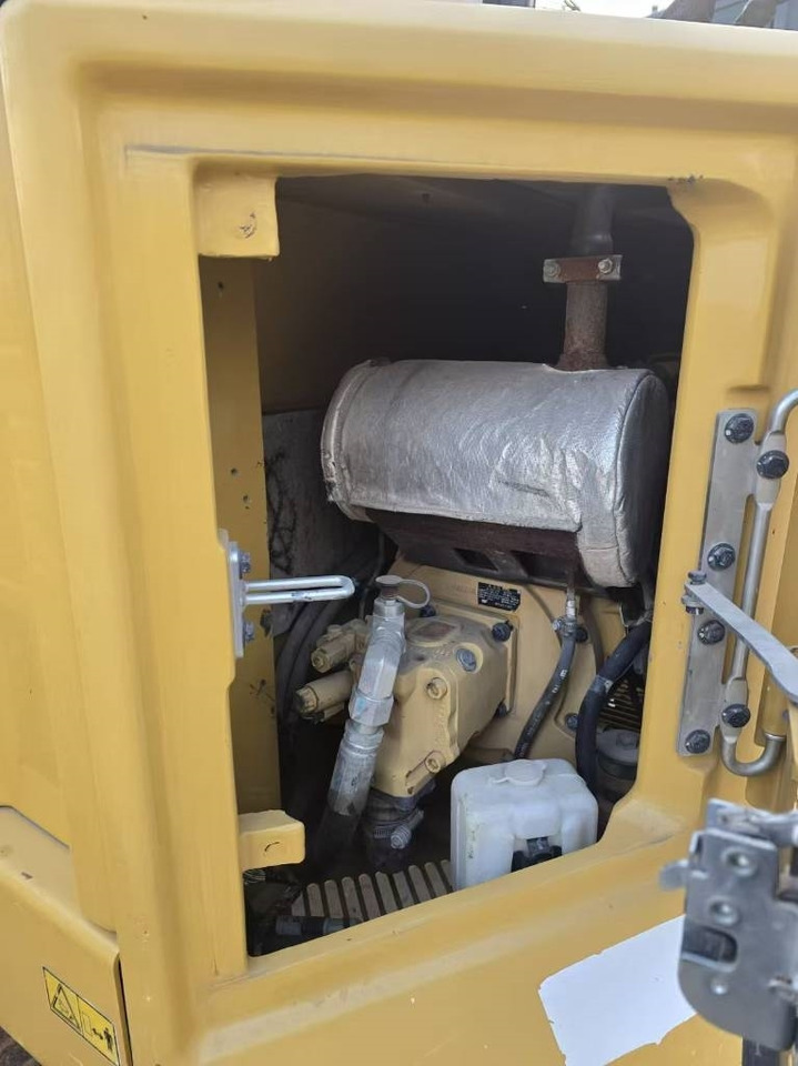 CAT 306 - Мини багер: слика 4 CAT 306 - Мини багер: слика 4