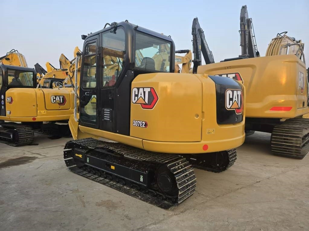 CAT 307 - Мини багер: слика 3 CAT 307 - Мини багер: слика 3