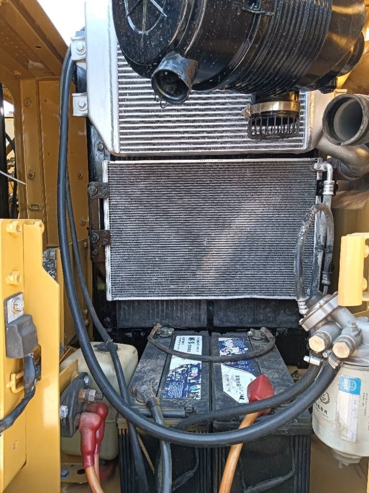CAT 313 D - Багер на тркала: слика 5 CAT 313 D - Багер на тркала: слика 5