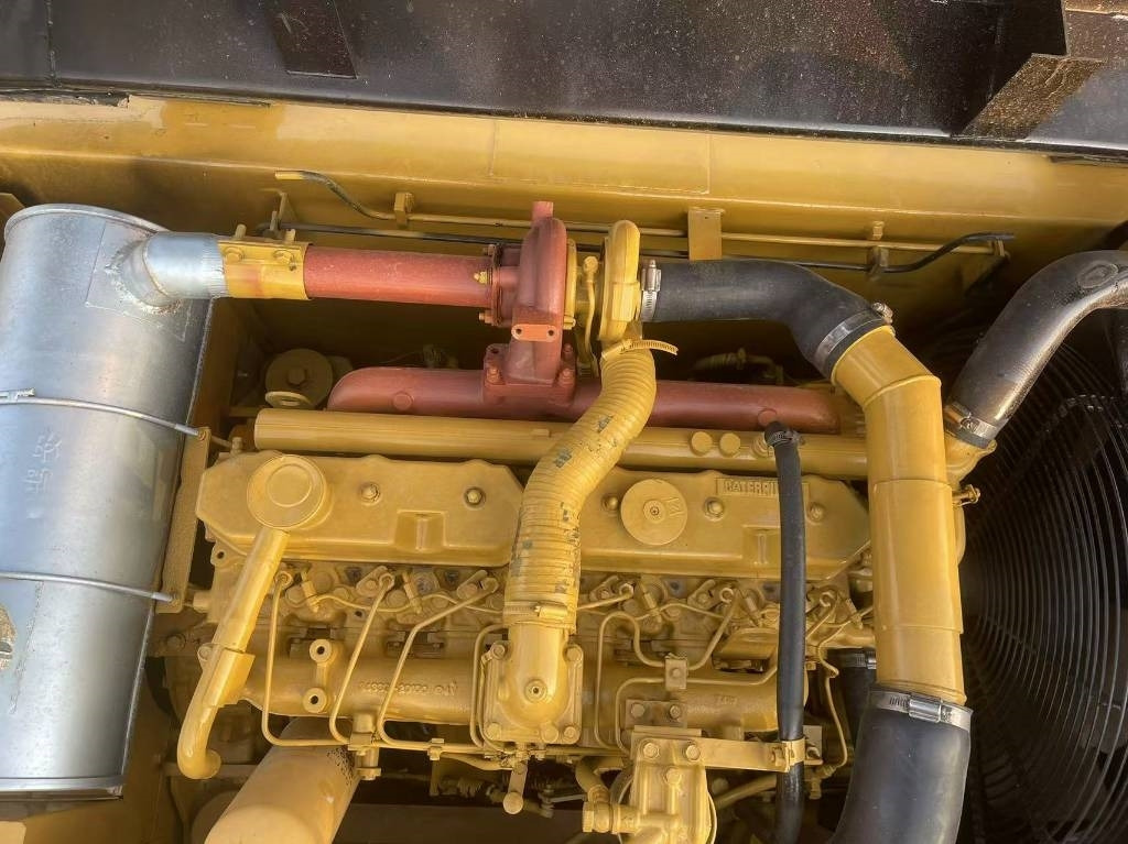 Багер гасеничар CAT 320 B: слика 7