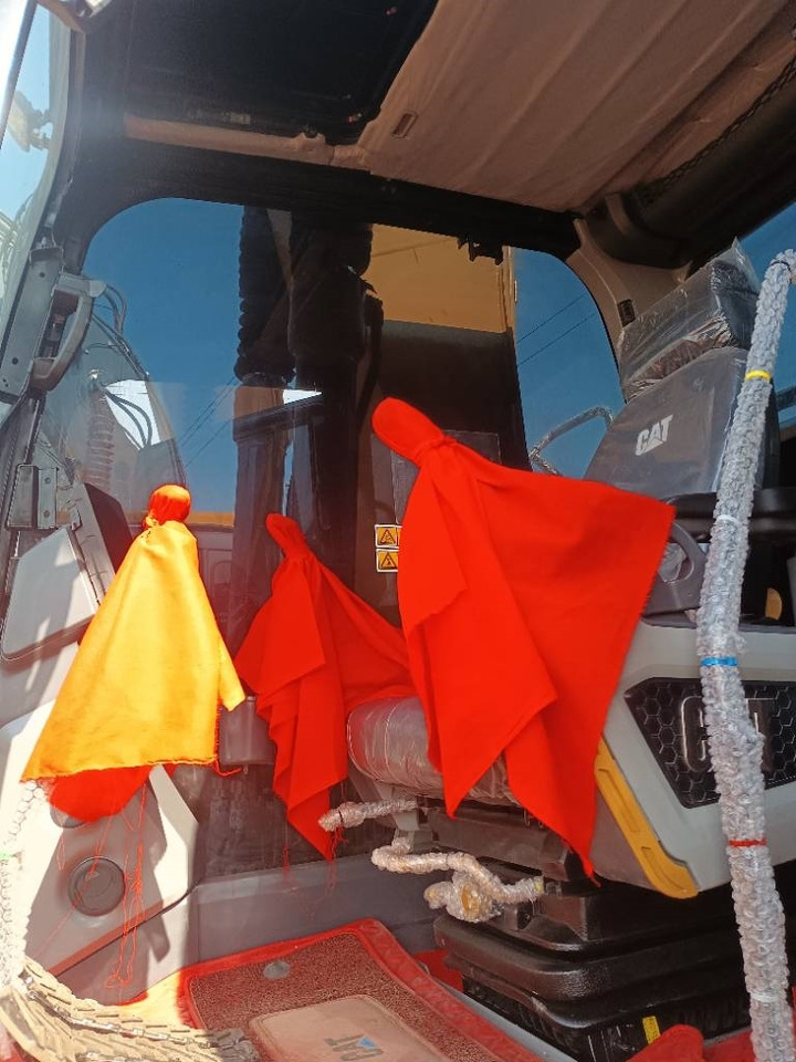 CAT 320 GC - Багер гасеничар: слика 4 CAT 320 GC - Багер гасеничар: слика 4