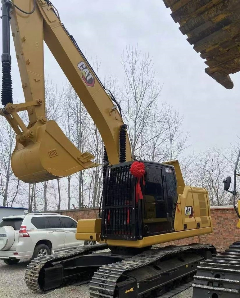 CAT 323 - Багер гасеничар: слика 1 CAT 323 - Багер гасеничар: слика 1