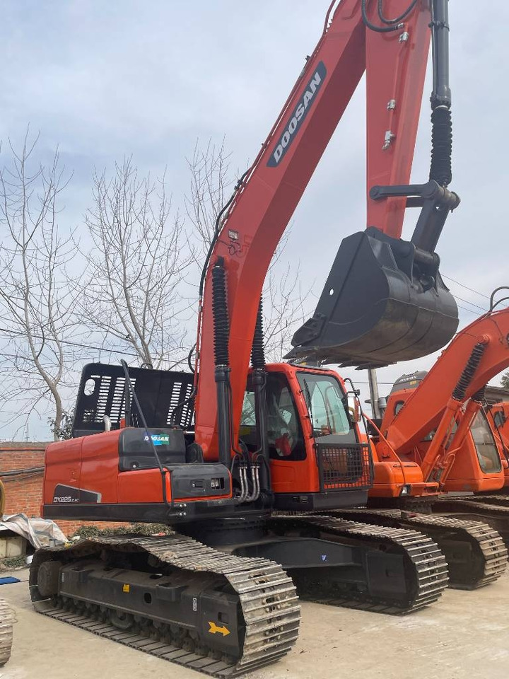 Doosan DX 225 LCA - Багер гасеничар: слика 1 Doosan DX 225 LCA - Багер гасеничар: слика 1