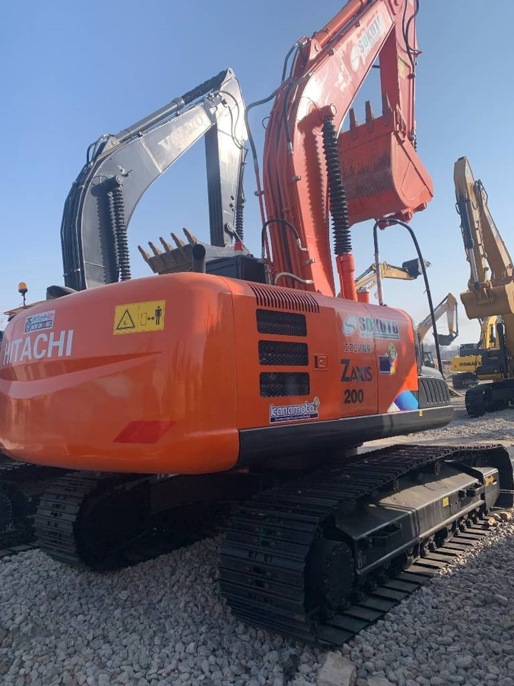 Hitachi 200 - Багер гасеничар: слика 1 Hitachi 200 - Багер гасеничар: слика 1