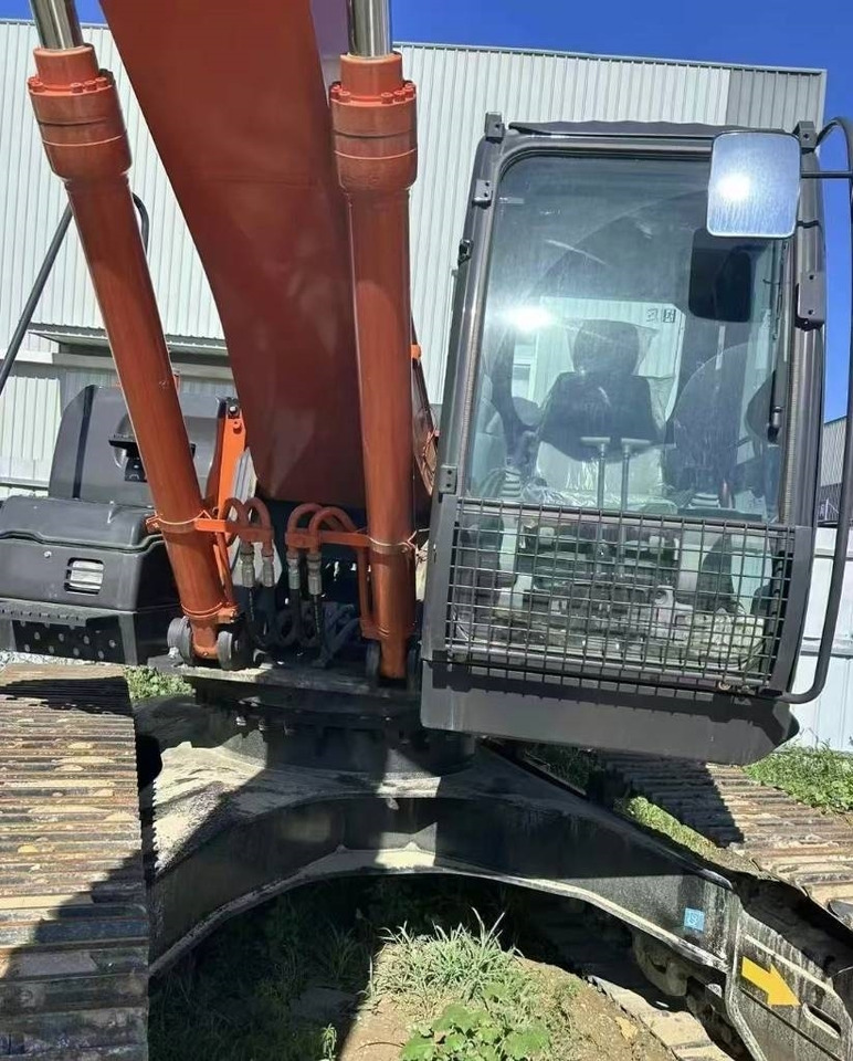 Hitachi 250 - Багер гасеничар: слика 3 Hitachi 250 - Багер гасеничар: слика 3