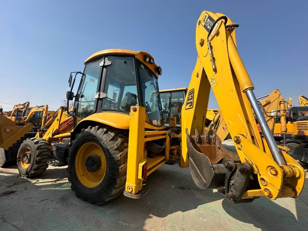 JCB 3 XC - Ровокопач: слика 3 JCB 3 XC - Ровокопач: слика 3