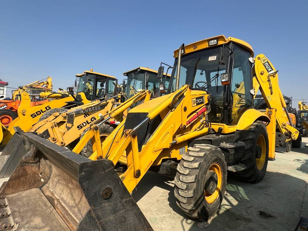 JCB 3 XC - Ровокопач: слика 1 JCB 3 XC - Ровокопач: слика 1