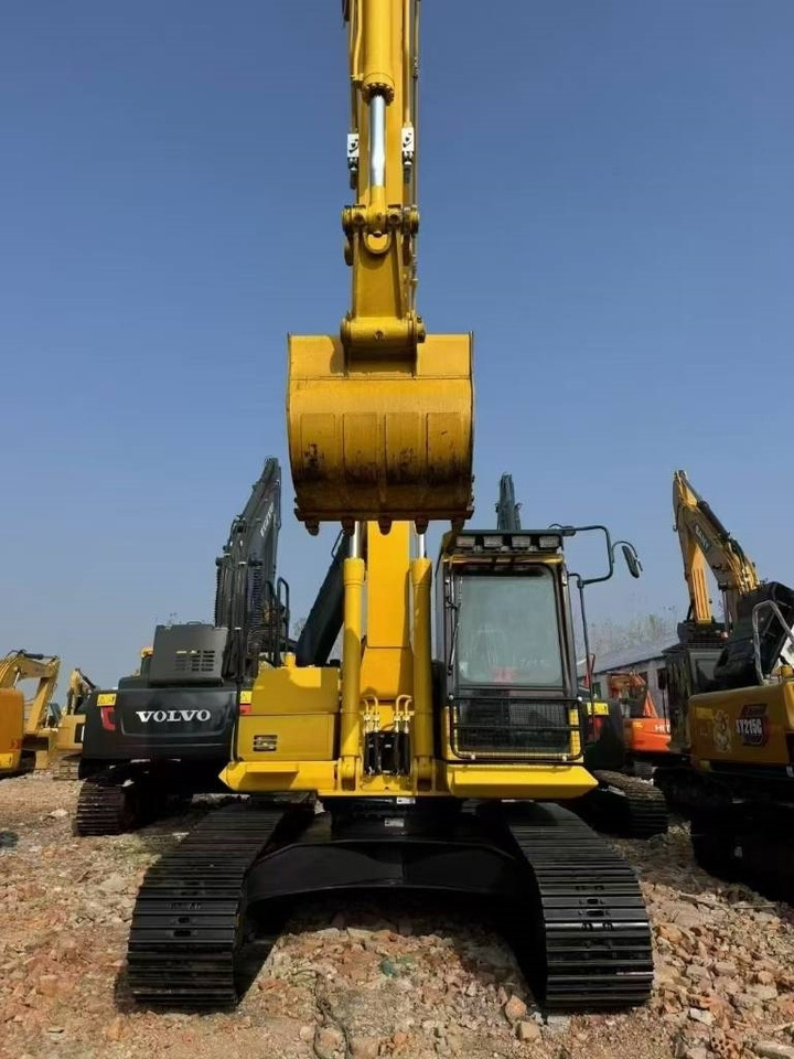 Komatsu 220-8 - Багер гасеничар: слика 3 Komatsu 220-8 - Багер гасеничар: слика 3