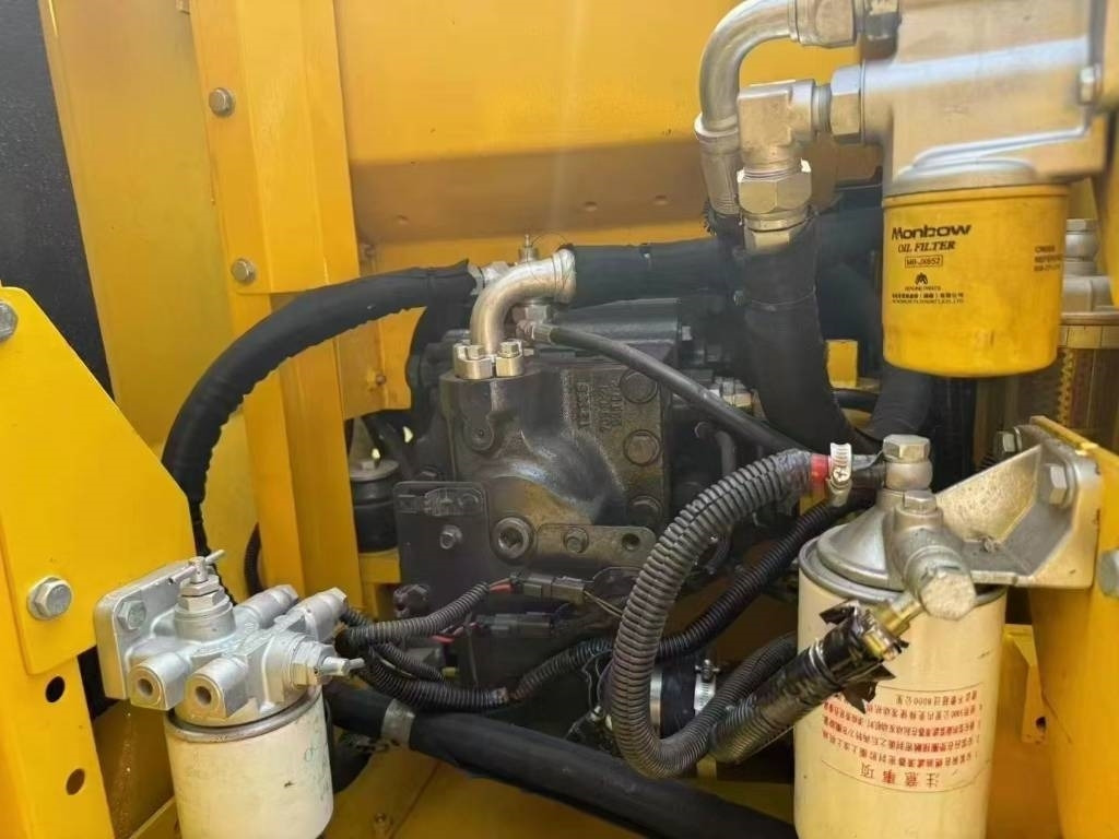 Komatsu PC 130 - Багер гасеничар: слика 2 Komatsu PC 130 - Багер гасеничар: слика 2