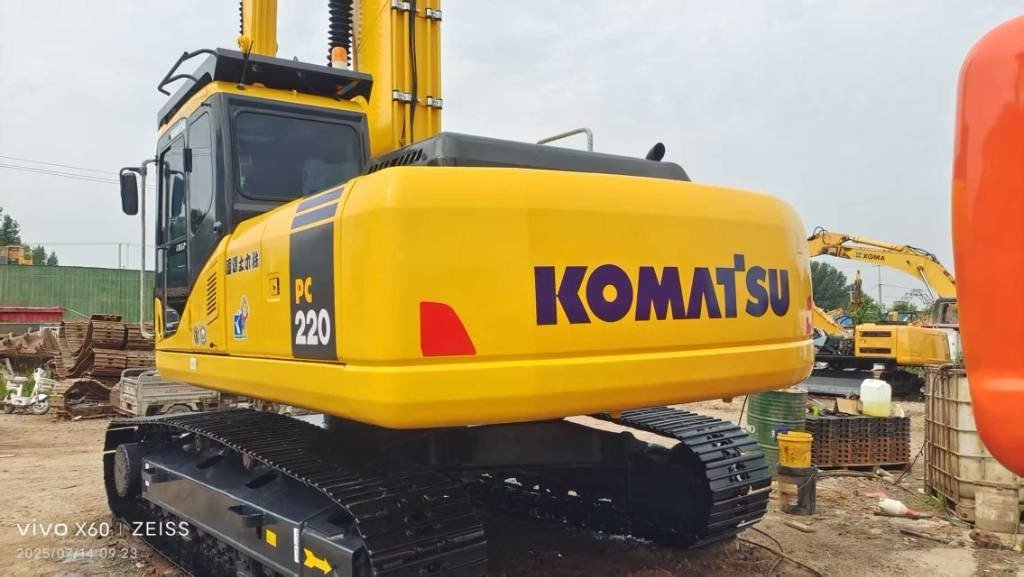 Komatsu PC 220-7 - Багер гасеничар: слика 1 Komatsu PC 220-7 - Багер гасеничар: слика 1