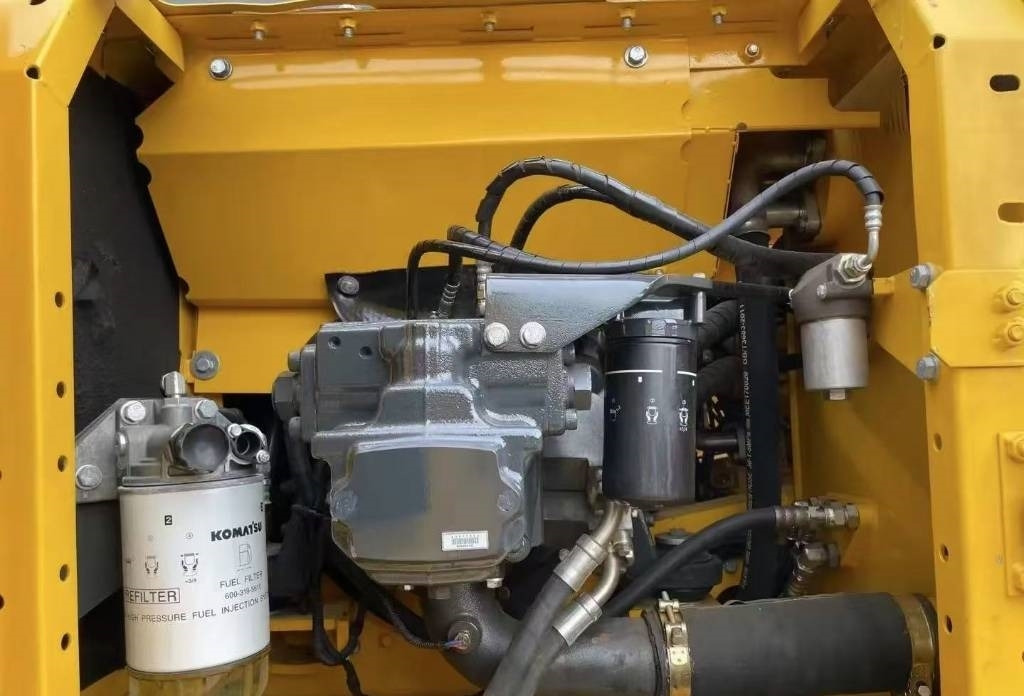 Komatsu PC 240 - Багер гасеничар: слика 5 Komatsu PC 240 - Багер гасеничар: слика 5