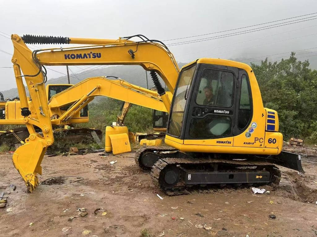 Komatsu PC 60  - Мини багер: слика 1 Komatsu PC 60  - Мини багер: слика 1
