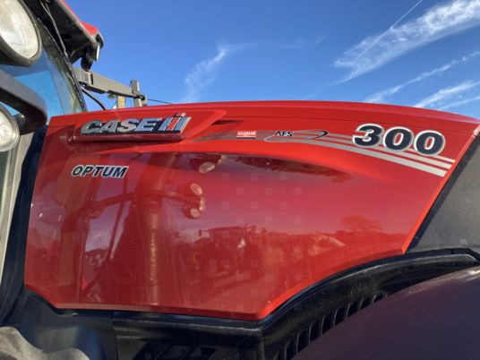 Case IH OPTUM 300 CVX - Трактор: слика 3 Case IH OPTUM 300 CVX - Трактор: слика 3