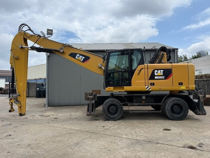 CAT MH 3022 - Справувач со отпад/ Индустрија: слика 1 CAT MH 3022 - Справувач со отпад/ Индустрија: слика 1