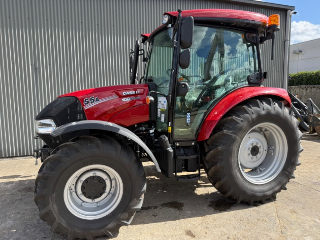 Case IH Farmall 55 A - Трактор: слика 1 Case IH Farmall 55 A - Трактор: слика 1