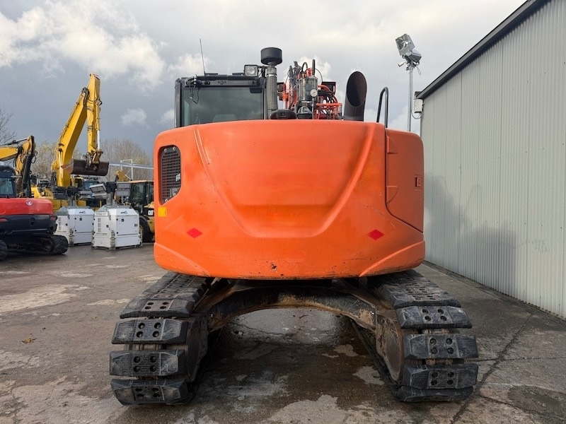 Hitachi ZX 135 US 5-B - Багер гасеничар: слика 3 Hitachi ZX 135 US 5-B - Багер гасеничар: слика 3