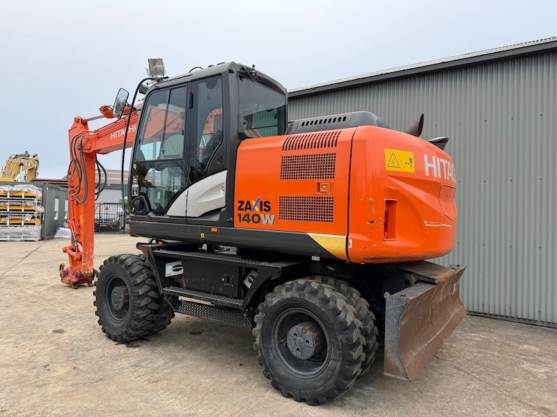 Hitachi ZX 140 W-5 - Багер на тркала: слика 2 Hitachi ZX 140 W-5 - Багер на тркала: слика 2