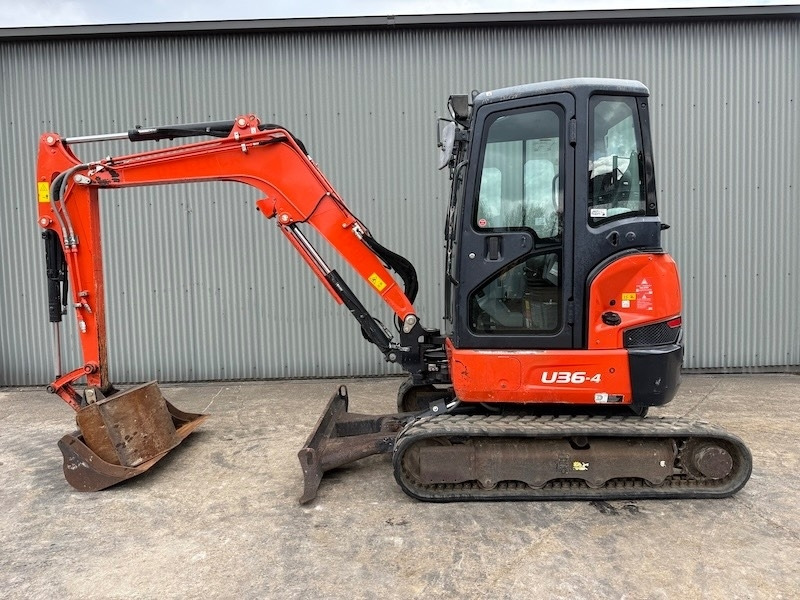 Kubota U 36-4 - Мини багер: слика 1 Kubota U 36-4 - Мини багер: слика 1