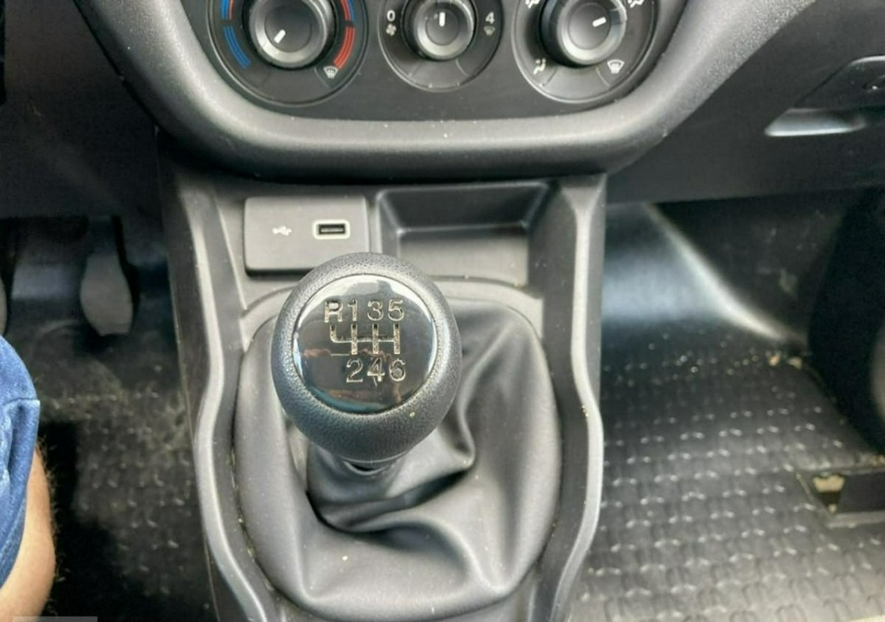 Товарно комбе Fiat Doblo Fiat Doblo MAXI 1,6 jtd ECO Flex 105KM Klima 2021 Salon PL: слика 8