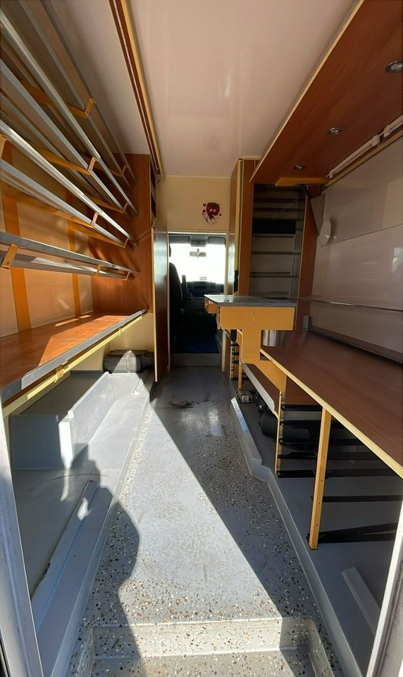 Fiat Ducato Autosklep pieczy Gastronomiczny Food Truck Foodtruck Sklep 78194km20 - Камион за продажба на добра: слика 2 Fiat Ducato Autosklep pieczy Gastronomiczny Food Truck Foodtruck Sklep 78194km20 - Камион за продажба на добра: слика 2
