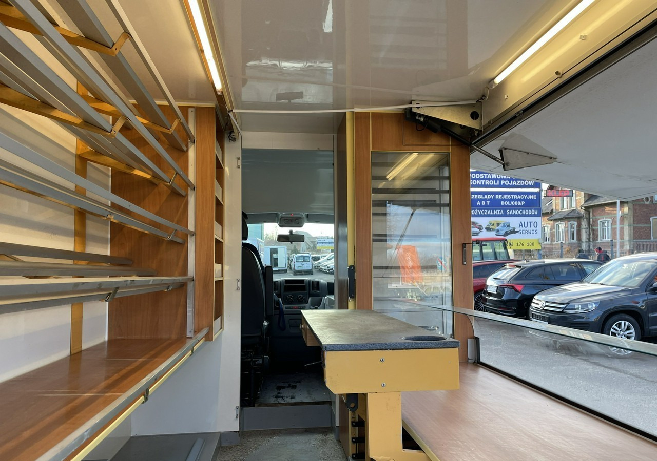 Fiat Ducato Autosklep pieczywa Gastronomiczny Food Truck Foodtruck sklep 2011 - Камион за продажба на добра: слика 4 Fiat Ducato Autosklep pieczywa Gastronomiczny Food Truck Foodtruck sklep 2011 - Камион за продажба на добра: слика 4