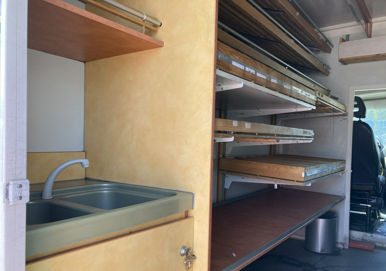 Fiat Ducato Autosklep pieczywa sklep Bar Gastronomiczny Food Truck Foodtruck 200 - Камион за продажба на добра: слика 3 Fiat Ducato Autosklep pieczywa sklep Bar Gastronomiczny Food Truck Foodtruck 200 - Камион за продажба на добра: слика 3