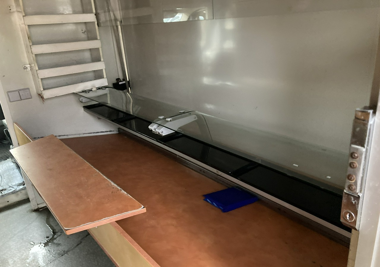 Fiat Ducato Autosklep pieczywa sklep Bar Gastronomiczny Food Truck Foodtruck 200 - Камион за продажба на добра: слика 5 Fiat Ducato Autosklep pieczywa sklep Bar Gastronomiczny Food Truck Foodtruck 200 - Камион за продажба на добра: слика 5